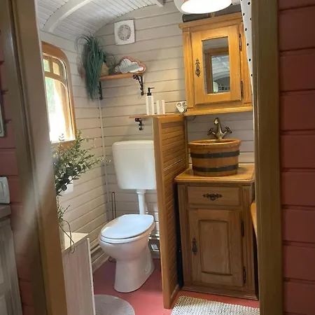 Country house Roulotte En Bois Sud France Le Soler