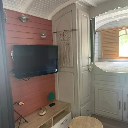 Roulotte En Bois Sud France * Le Soler